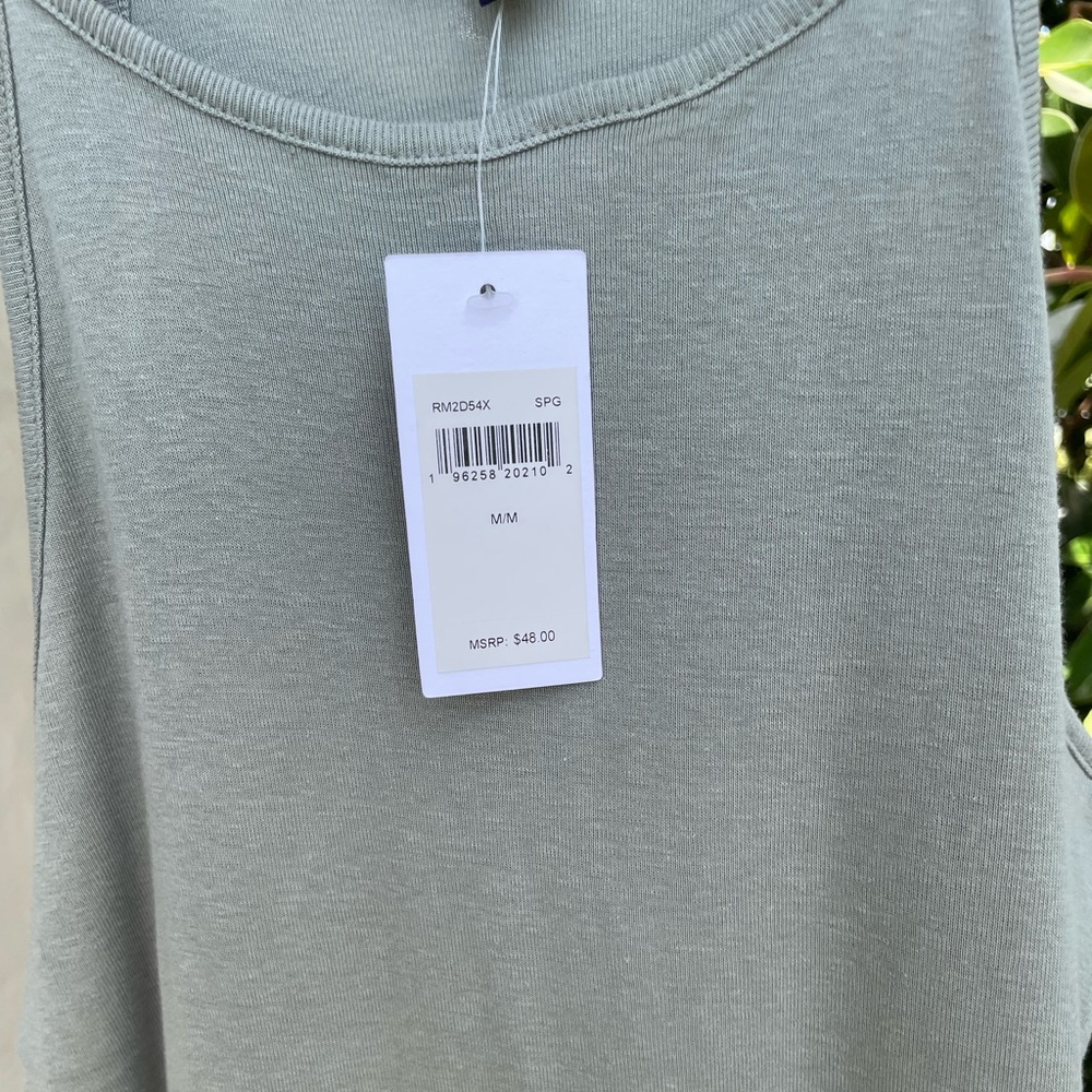 ๐ splendid high neck tank in sage - Picture 11 of 11